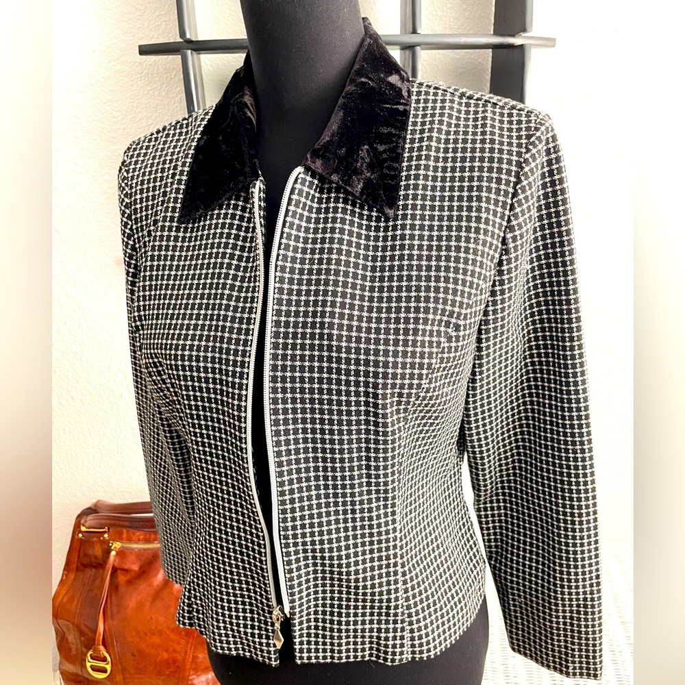 Vintage Blazer w/ Velvet collar  - Positive Attitude sz 12 zip front